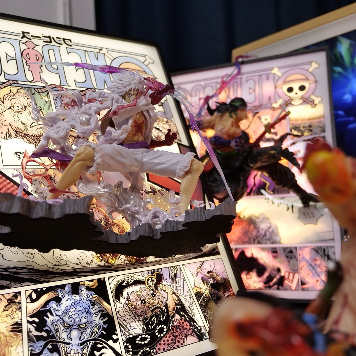 Figura de anime de Luffy y pintura 3D