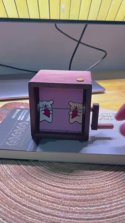 DIY Hand-Crank Dynamic Photo Frame with LED Light